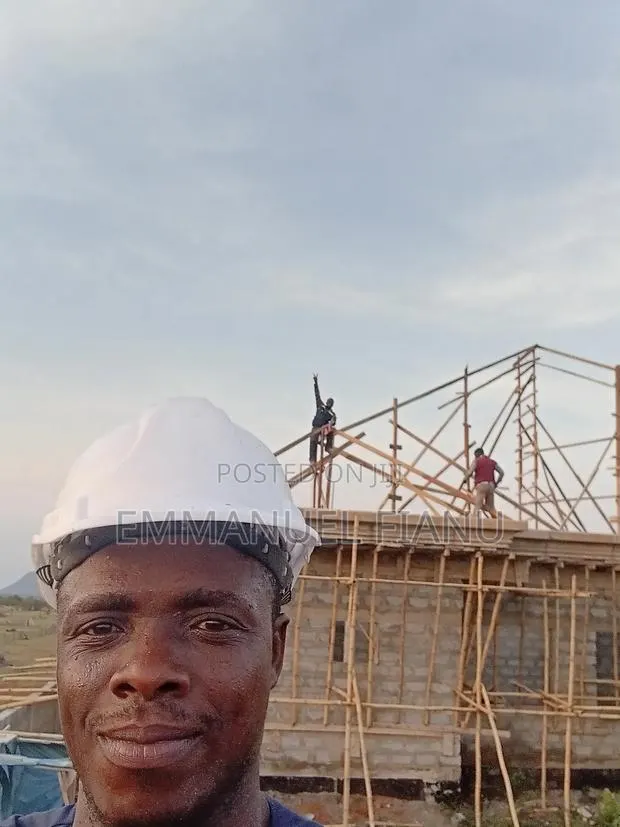 Expert Carpenter in Ghana · Photo 1