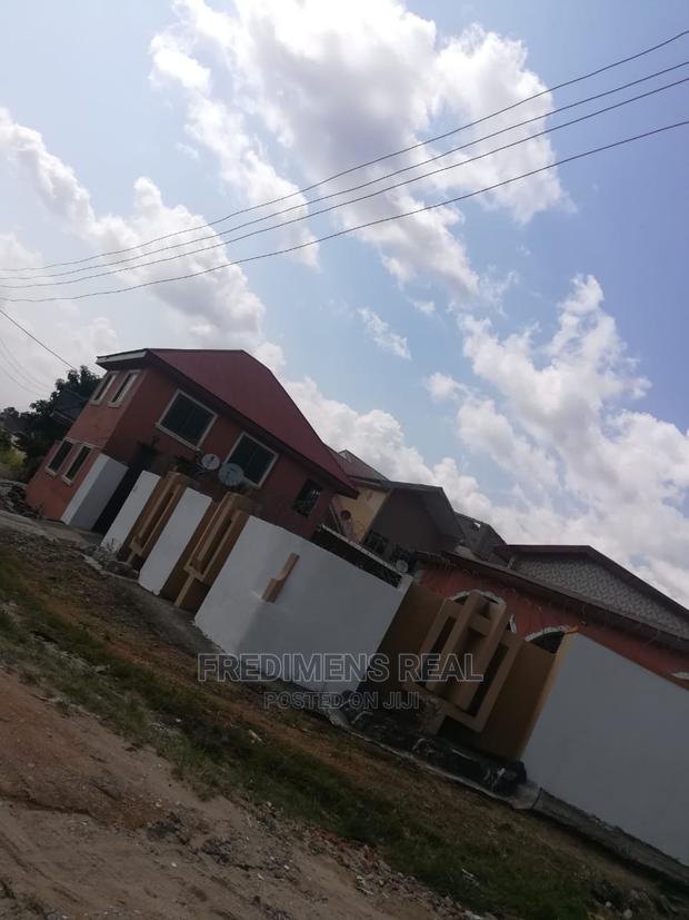 6bdrm House in Fredimens Real, Kumasi Metropolitan for Sale · Photo 4