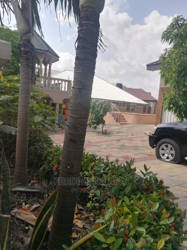 6bdrm House in Fredimens Real, Kumasi Metropolitan for Sale · Photo 7