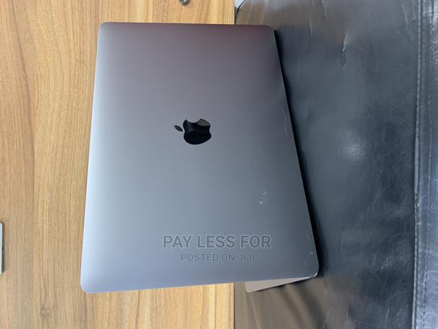 Laptop Apple MacBook Pro 2020 8GB Intel Core i5 SSD 256GB · Photo 2