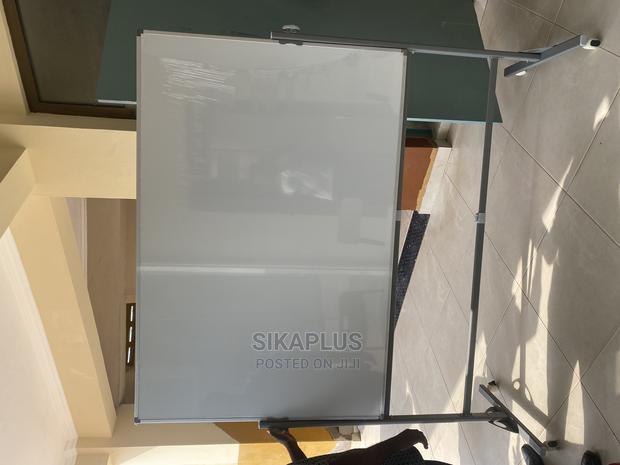 4ftx6ft White Board on Stand · Photo 1