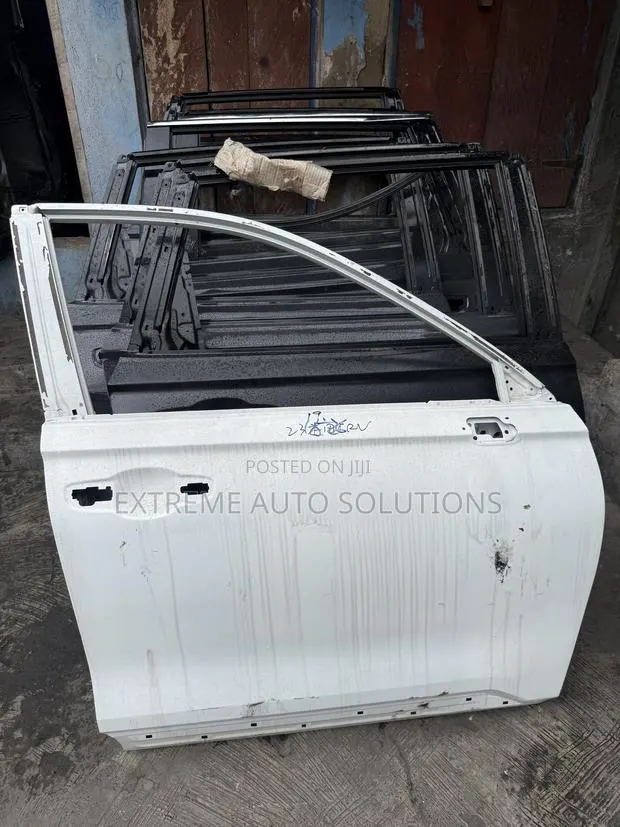 Honda CR-V CRV 2024 2025 Front Door Original · Photo 1