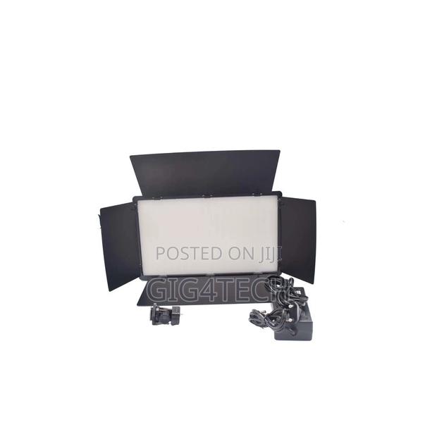 Led 800 Camera Light With Battery and Tripod · Photo 3