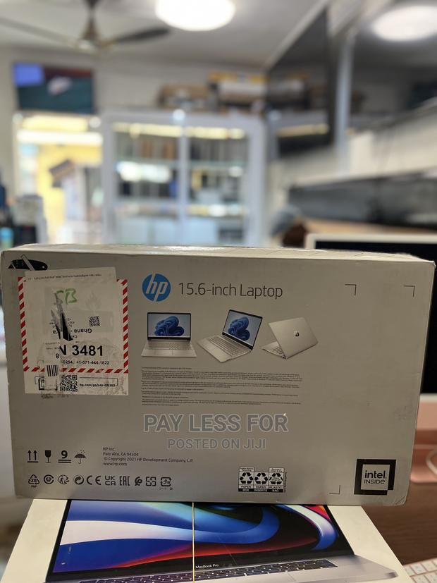 New Laptop HP 15-dy2075tg 8GB Intel Core i5 SSD 256GB · Photo 4