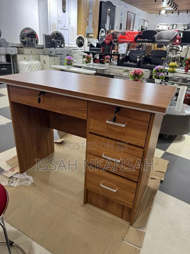 Home Office Desk · Photo 1