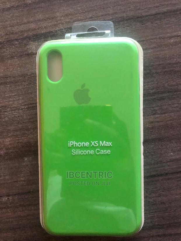 iPhone Silicone Cases · Photo 3