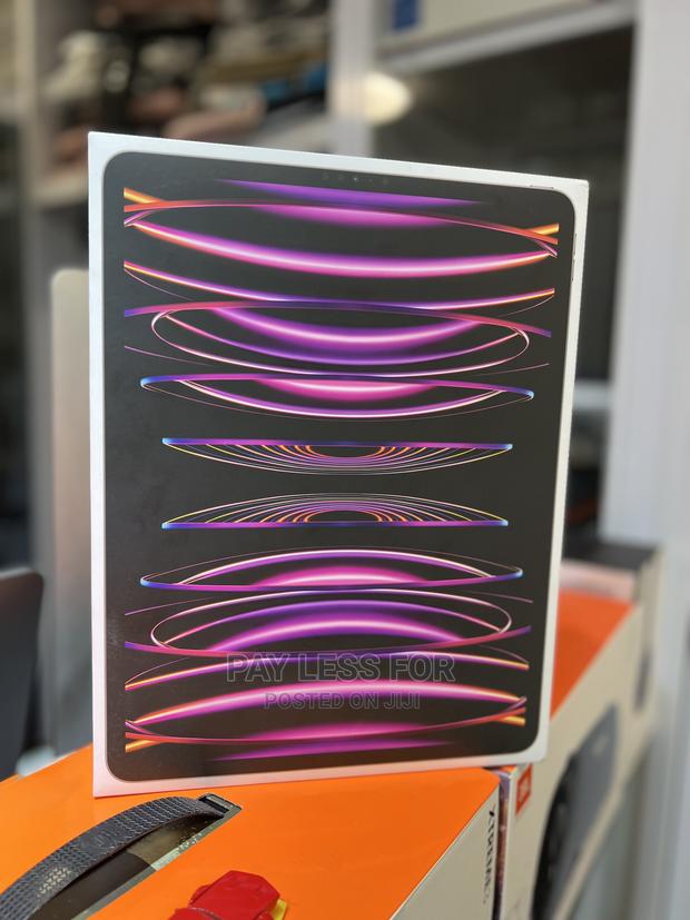New Apple iPad Pro 12.9 (2022) 256 GB Gray · Photo 1