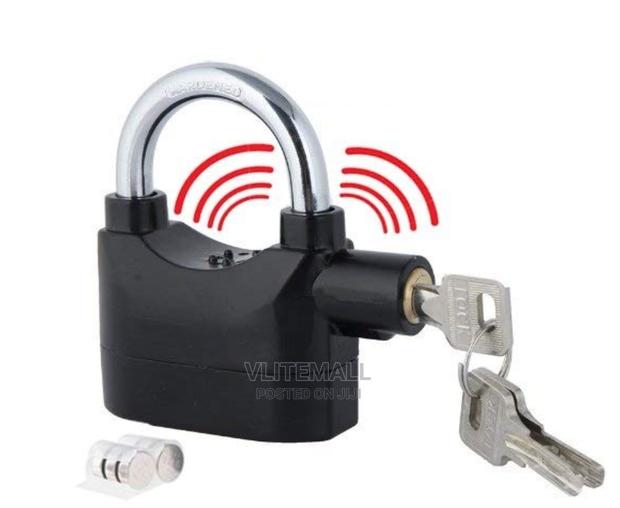 High Security Alarm Padlock 110dba · Photo 1