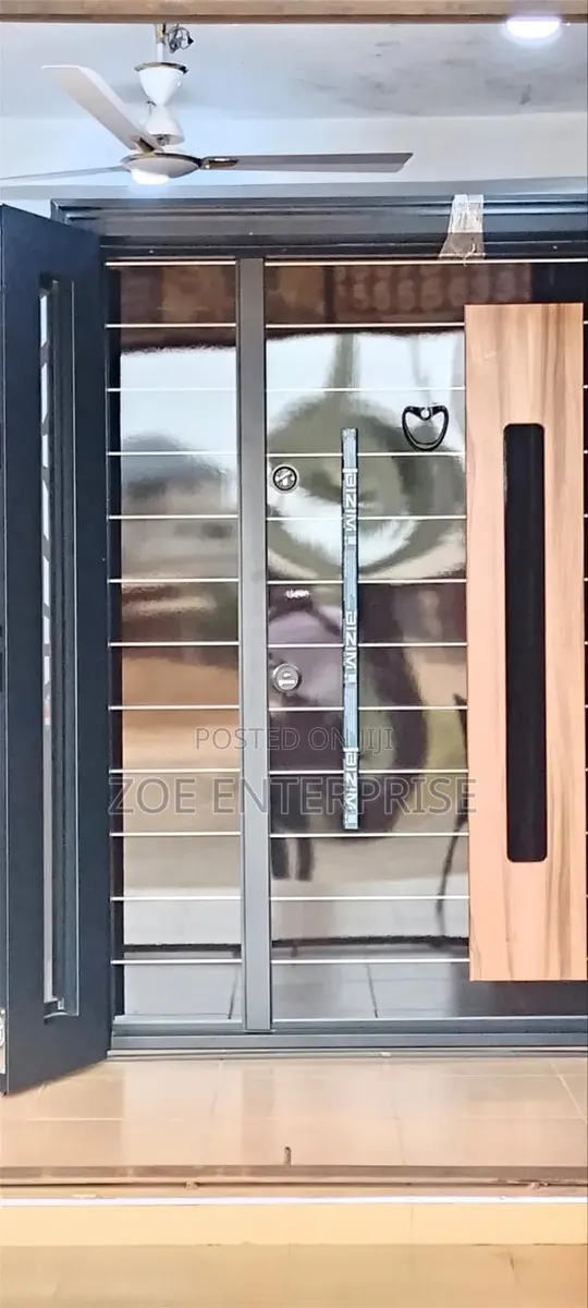 Heavy Paramount Door in Door Turkish · Photo 1
