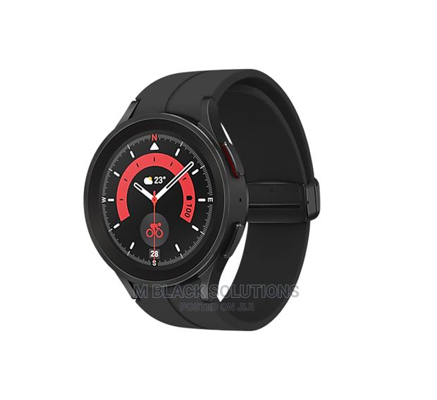 Samsung Watch 5 Pro 45mm Titanium · Photo 1