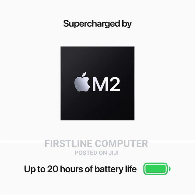 New Laptop Apple MacBook Pro 2022 M2 8GB Intel Core I7 SSD 512GB · Photo 2