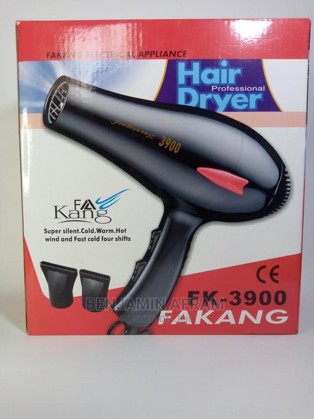 Handheld Hair Dryer · Photo 1