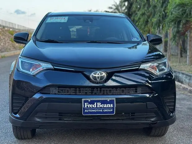 Toyota RAV4 2017 Matt Black · Photo 1