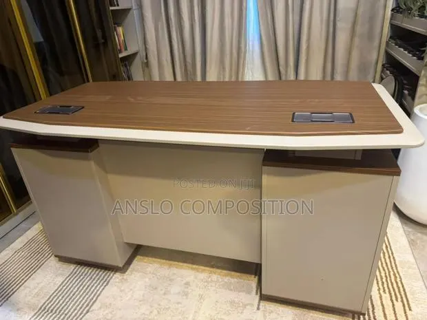 Masters Choice Office Table · Photo 1