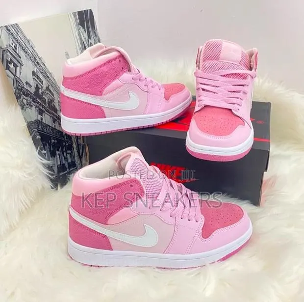 Nike Air Jordan 1high “Pink” · Photo 1