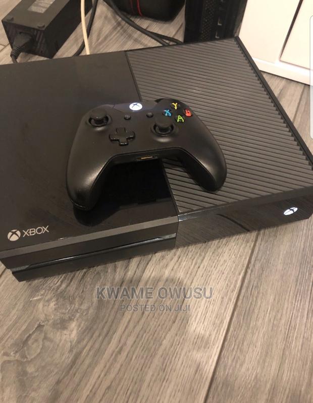 Xbox One 500gb.Fifa 24 Plus Additional 7 Games on It · Photo 1