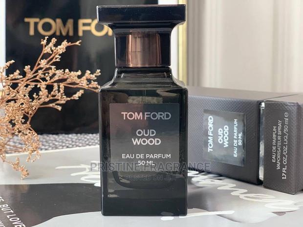 Tom Ford Oud Wood · Photo 2