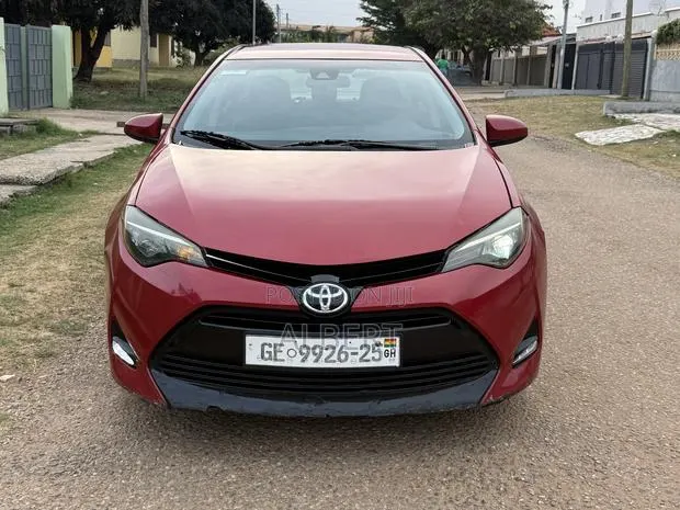 Toyota Corolla LE Eco (1.8L 4cyl 2A) 2018 Red · Photo 1