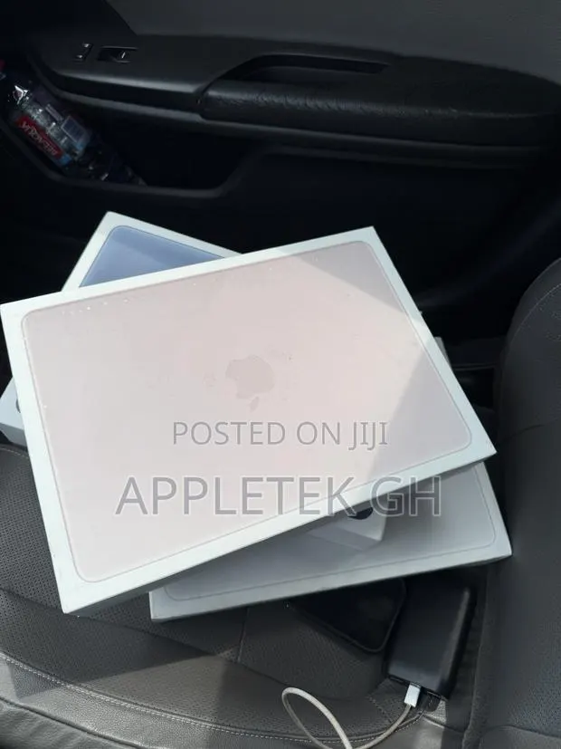 New Laptop Apple MacBook Neo 2026 8GB SSD 256GB · Photo 1