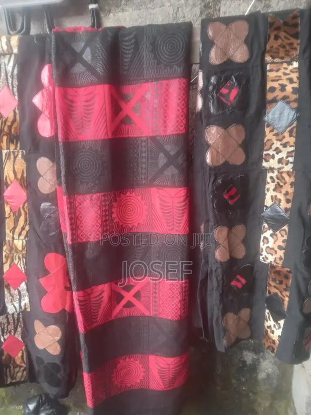 Frechikente Clothing) · Photo 1