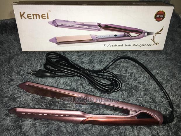 Best Kemei Hair Straightener · Photo 2