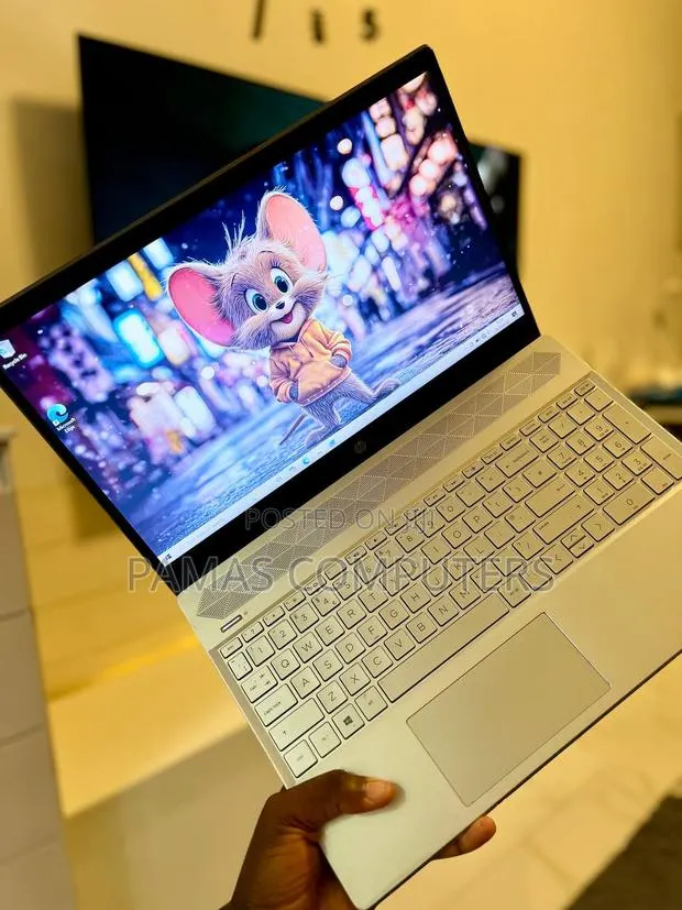 Laptop HP Pavilion 15 12GB Intel SSD 256GB · Photo 1
