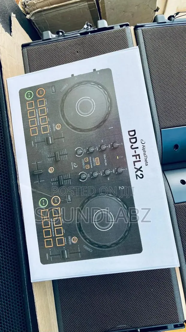 Alphatheta Ddj-flx2 Compact 2-channel Dj Controller · Photo 1