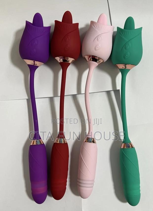 Rose Thrusting Clit Licker/ Dildo Vibrator · Photo 1