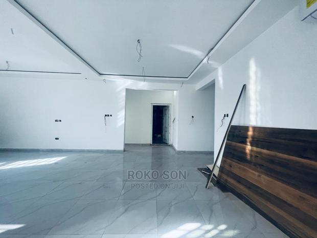 4bdrm Duplex in Dr Roko, Adjiriganor for Sale · Photo 2