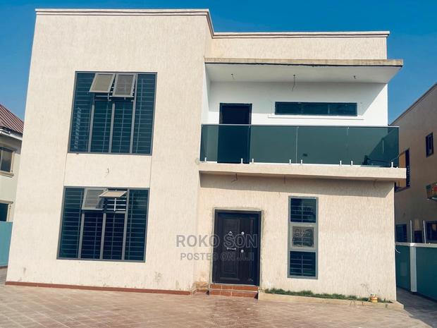 4bdrm Duplex in Dr Roko, Adjiriganor for Sale · Photo 6