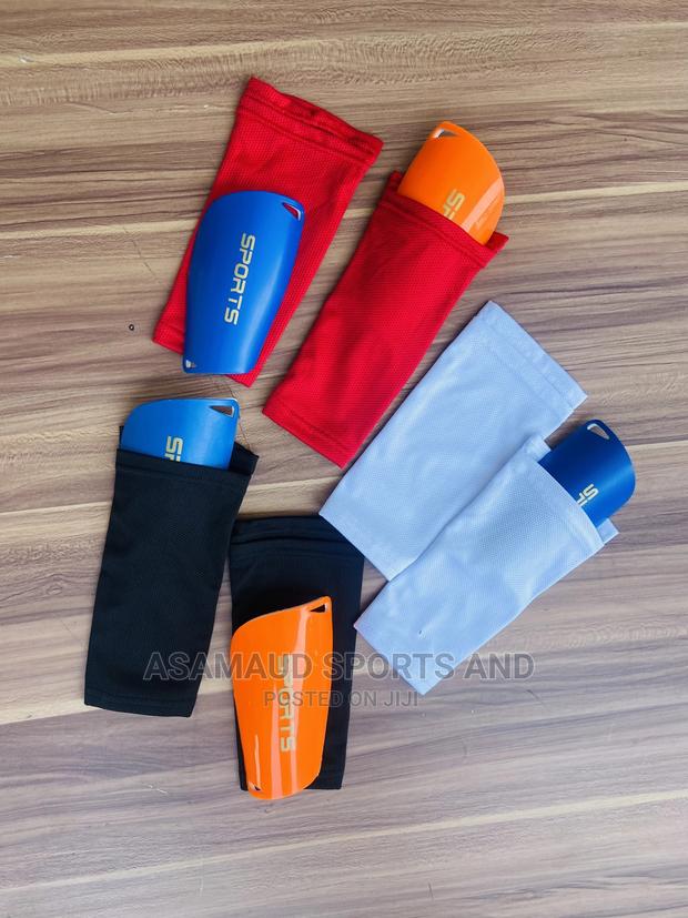 Original Shin Guard Holder at Cool Price · Photo 2