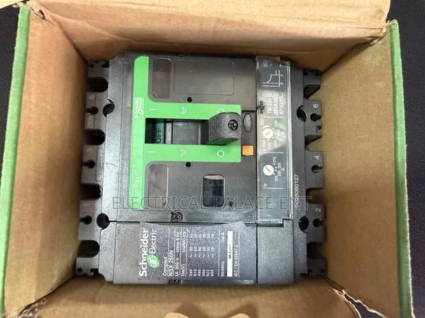 4 Pole McCb Breaker Quality · Photo 1