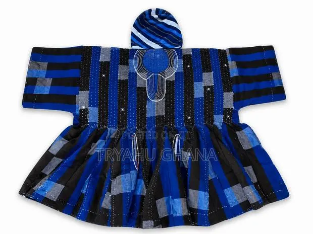 Classic Ghanaian Handwoven Smock for Men · Photo 1