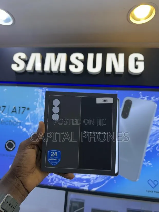New Samsung Galaxy Z Fold8 Ultra 1 TB · Photo 1