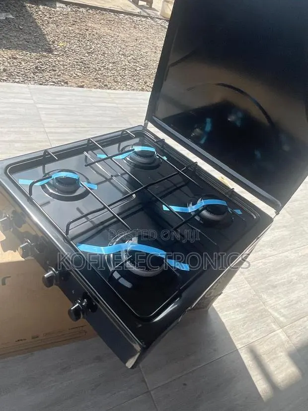 Volcano Table Top 4 Burner Gas Cooker for Family Meal Preparation · Photo 1