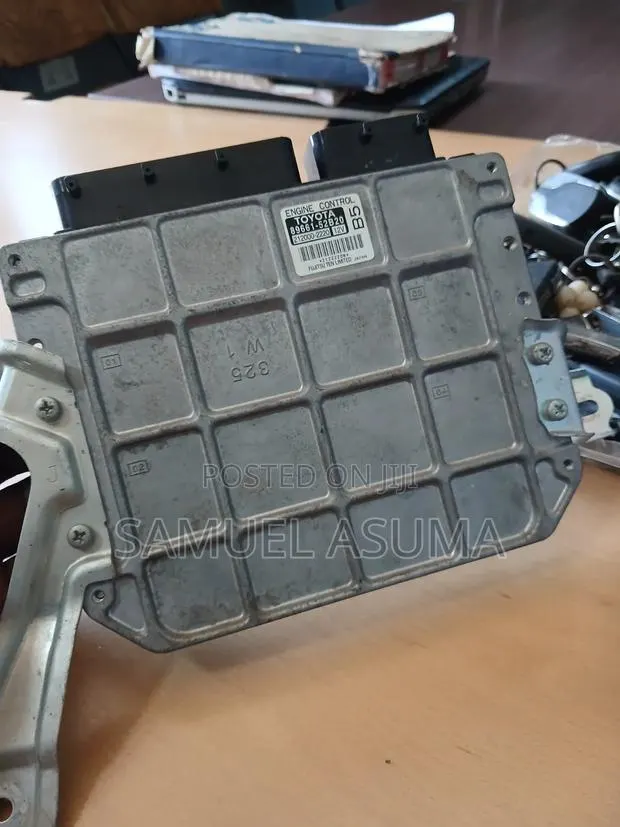 08 Vitz Ecu · Photo 1
