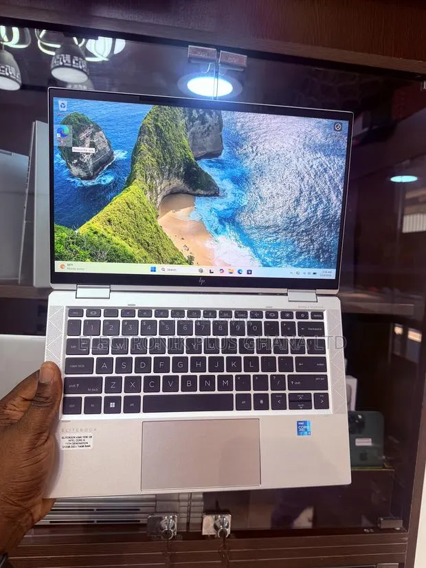 Laptop HP EliteBook x360 1030 G8 16GB Intel Core i5 SSD 512GB · Photo 1