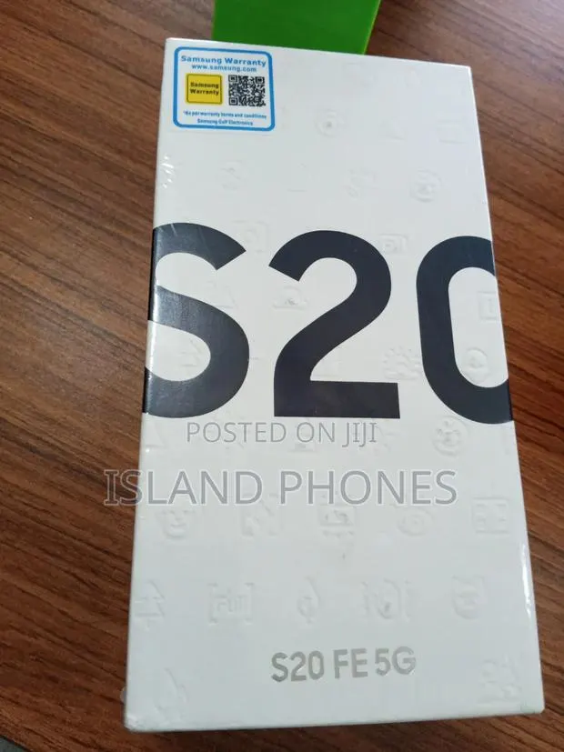 New Samsung Galaxy S20 FE 128 GB Blue · Photo 1