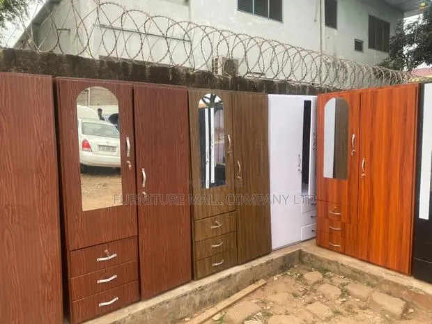 Wholesale Wardrobes Available as Seen · Photo 1