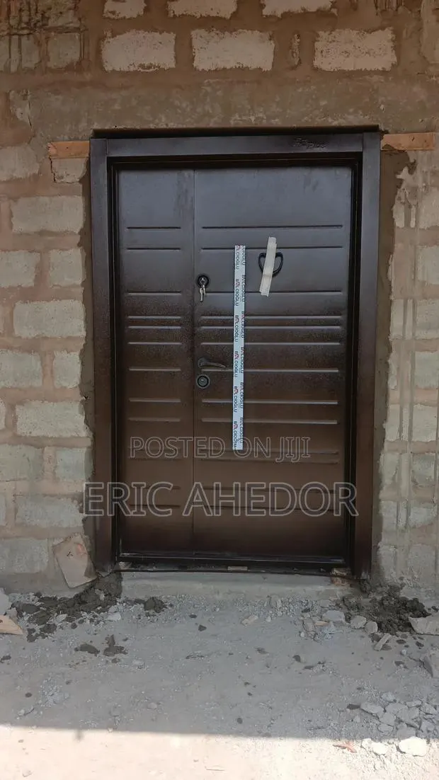 Turkish Full Metal Door Anti Rust and All Weather Conditions + Handle · Photo 1