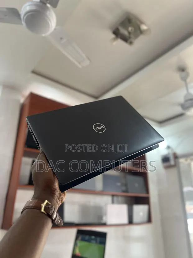 Laptop Dell Latitude 5400 16GB Intel Core i5 SSD 256GB · Photo 1