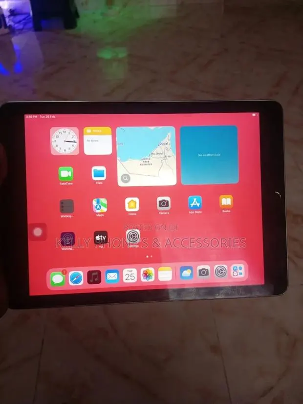 Apple iPad Pro 10.5 (2017) 128 GB Silver · Photo 1