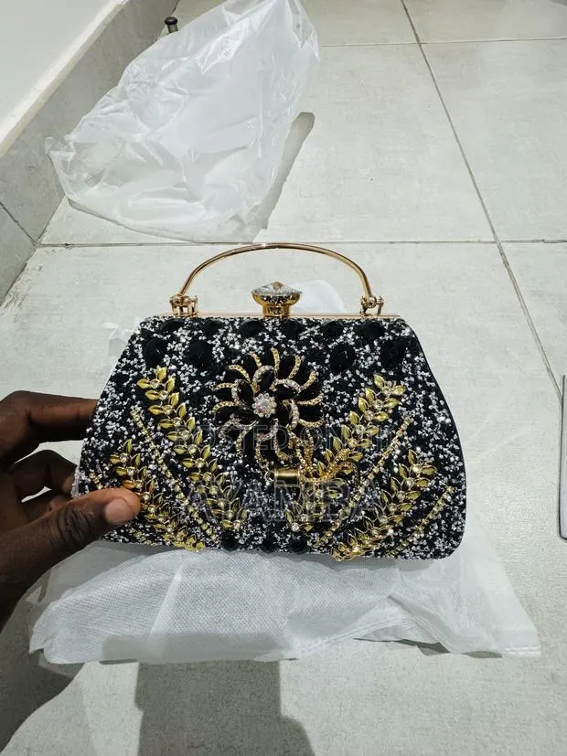 Clutch Bags · Photo 1