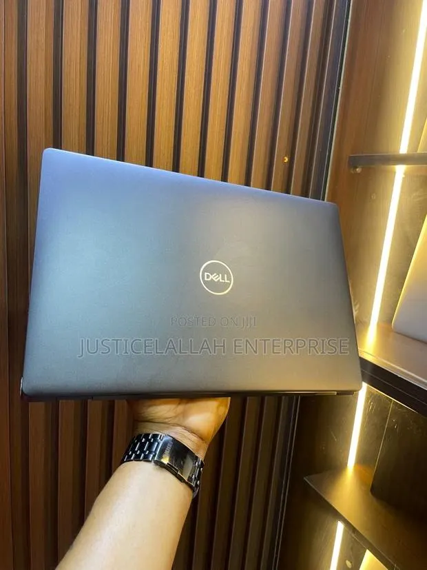 Laptop Dell Latitude 5400 8GB Intel Core i5 SSD 256GB · Photo 1