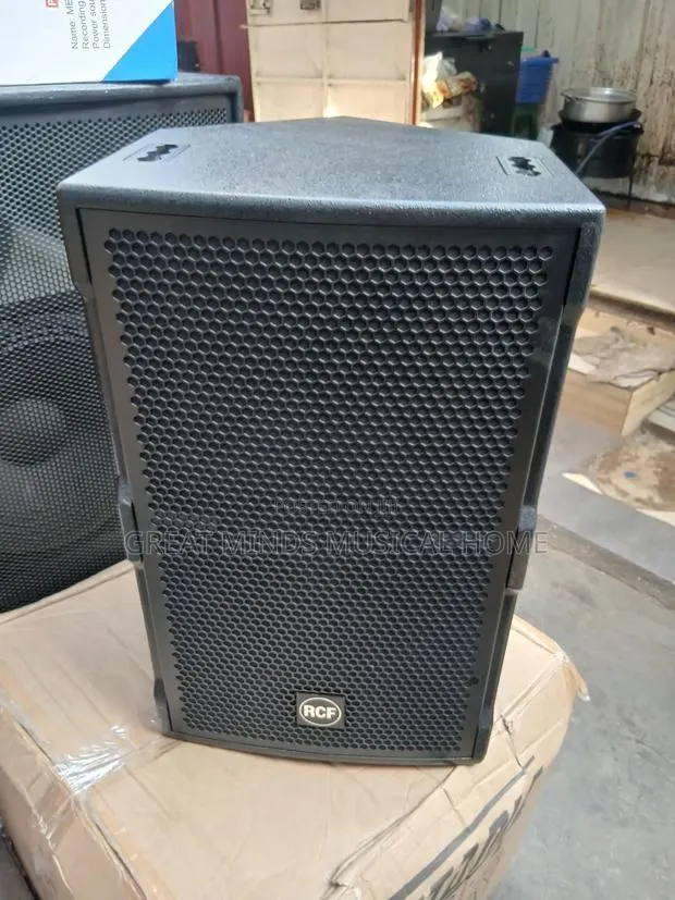 RCF 12 Inches Active Monitor · Photo 1