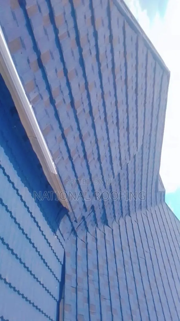 Active Blue Shingle Roofing Material · Photo 1