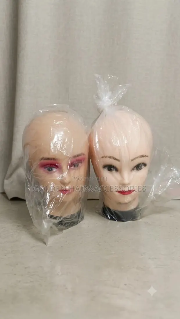 Pieceable and None Pieceable Dummy Head · Photo 1
