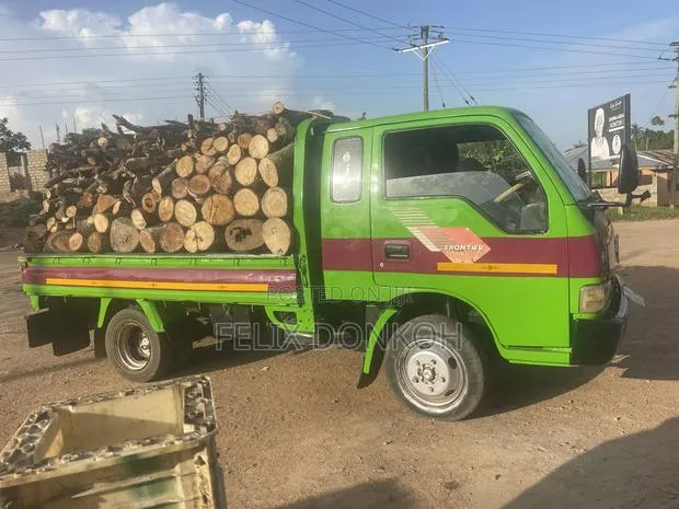 Kia Bongo 2015 Green · Photo 1