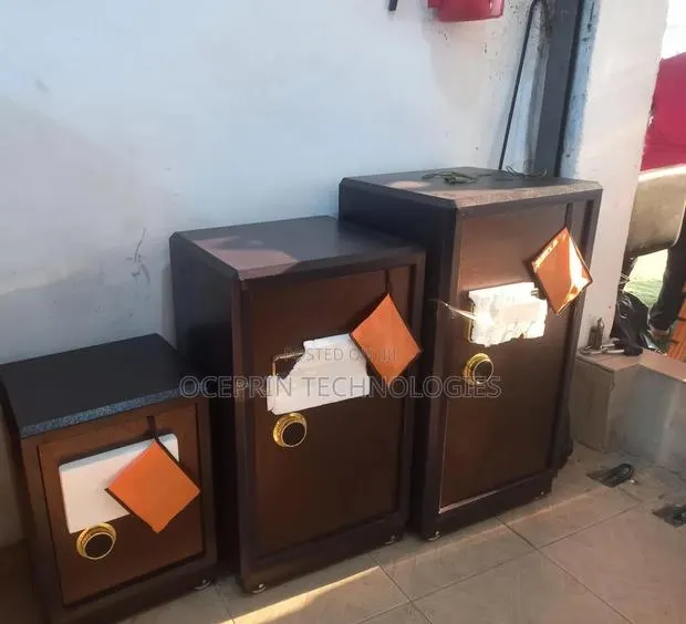 Fireproof Money Safe · Photo 1