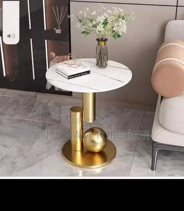 Luxury Round Marble Top Side Table · Photo 1